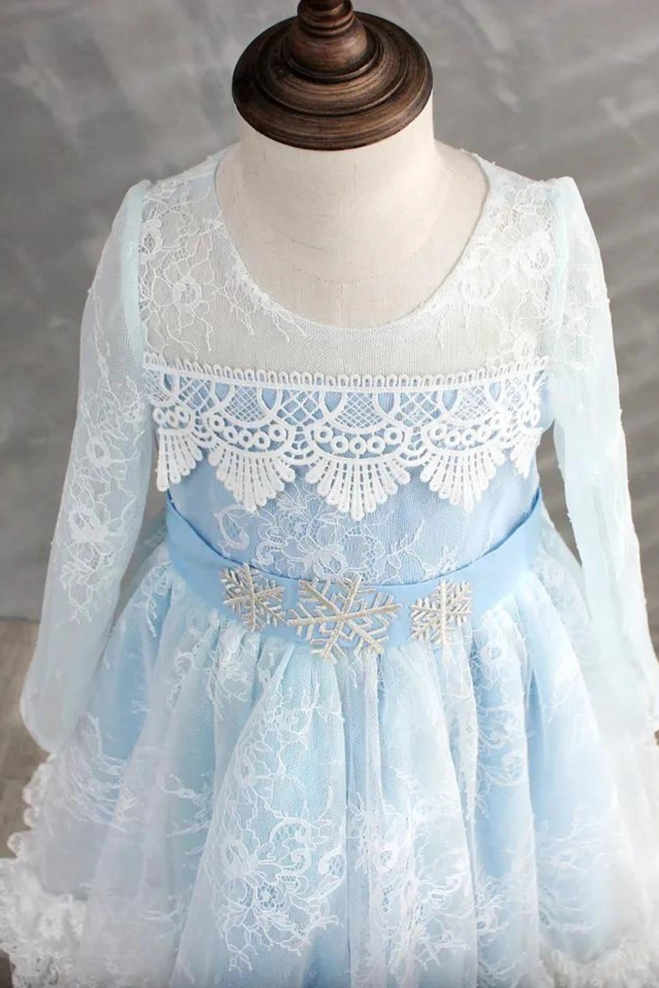 Elsa Long Sleeves Lace Dress (White/Blue/Pink)