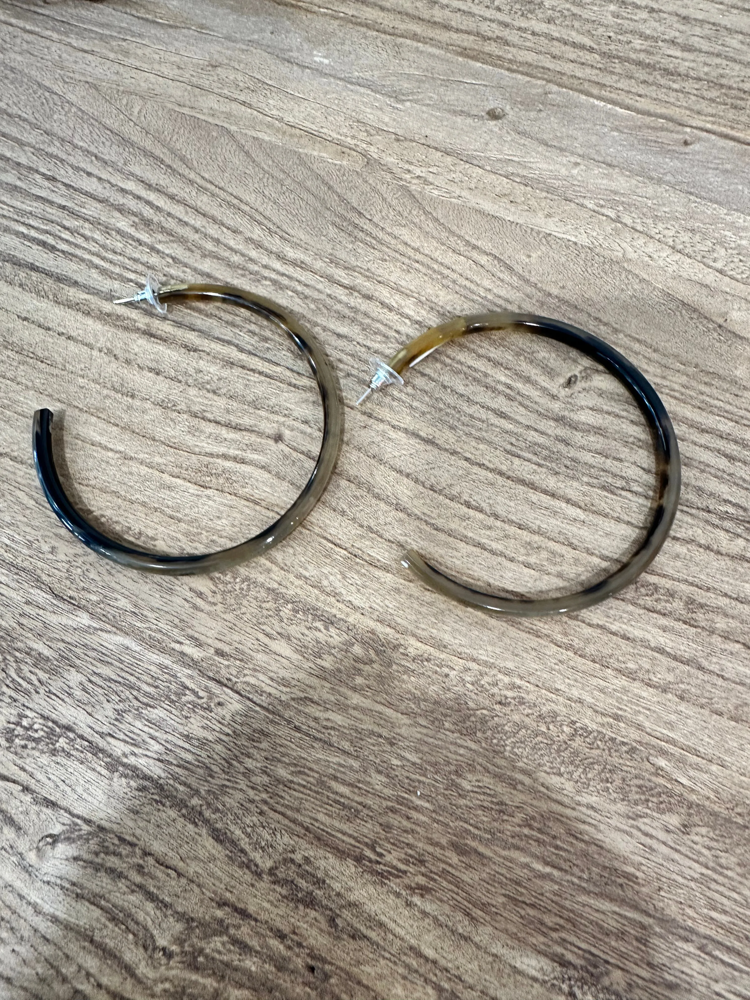 SOYANg Paris Dark Light Horn Hoop Earring